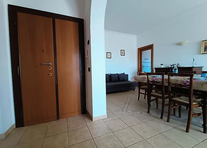 Avellini - Delightful And Spacious With Terrace - Near Metro A Cornelia * Roma