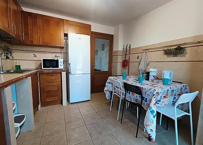 Avellini - Delightful And Spacious With Terrace - Near Metro A Cornelia * Roma