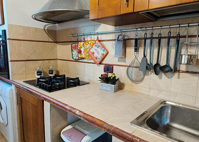 Avellini - Delightful And Spacious With Terrace - Near Metro A Cornelia * Roma