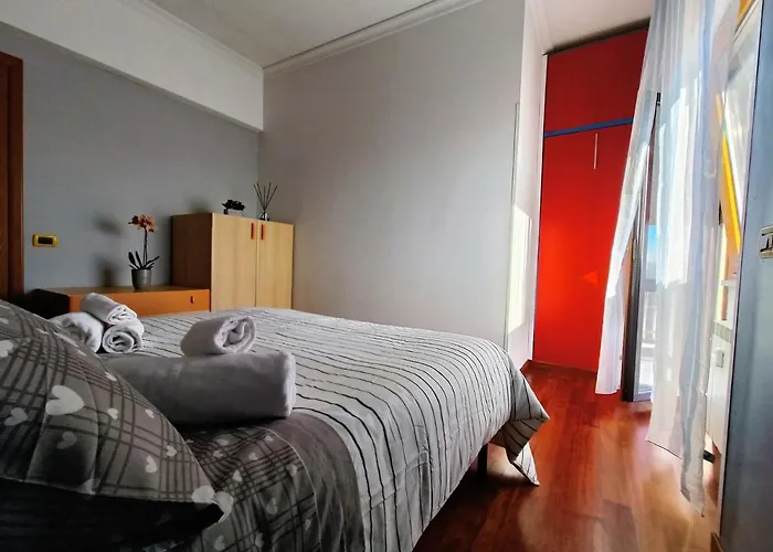Avellini - Delightful And Spacious With Terrace - Near Metro A Cornelia Appartement