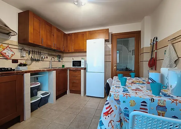 Avellini - Delightful And Spacious With Terrace - Near Metro A Cornelia