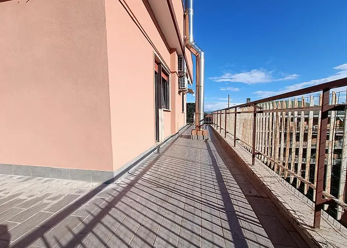 Avellini - Delightful And Spacious With Terrace - Near Metro A Cornelia