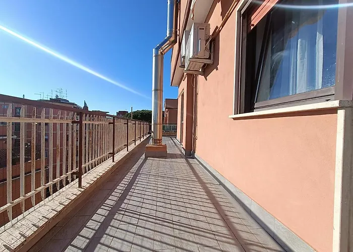 Avellini - Delightful And Spacious With Terrace - Near Metro A Cornelia *
